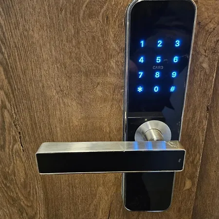 Kauno Apartamentai Big Bed Apartment Kaunas