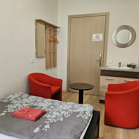 Kauno Apartamentai Big Bed Apartment Kaunas